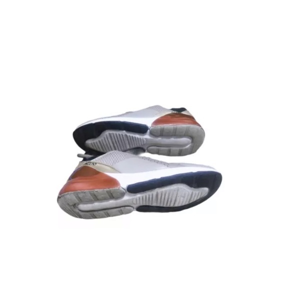 Men’s Sneakers - Picture 3 of 4